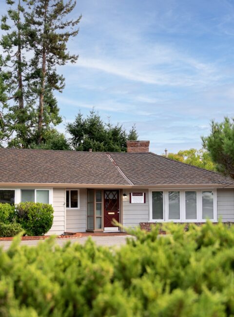 Feature photo - front of Young Naturopathic Center Clinic